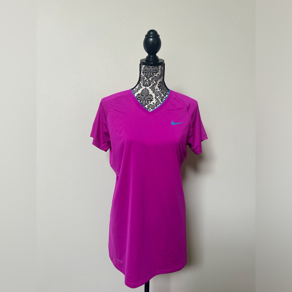 Nike Pro Combat Dri-Fit Fitted Women’s Shirt Sleeve Active Tee  Fuchsia Pink XL